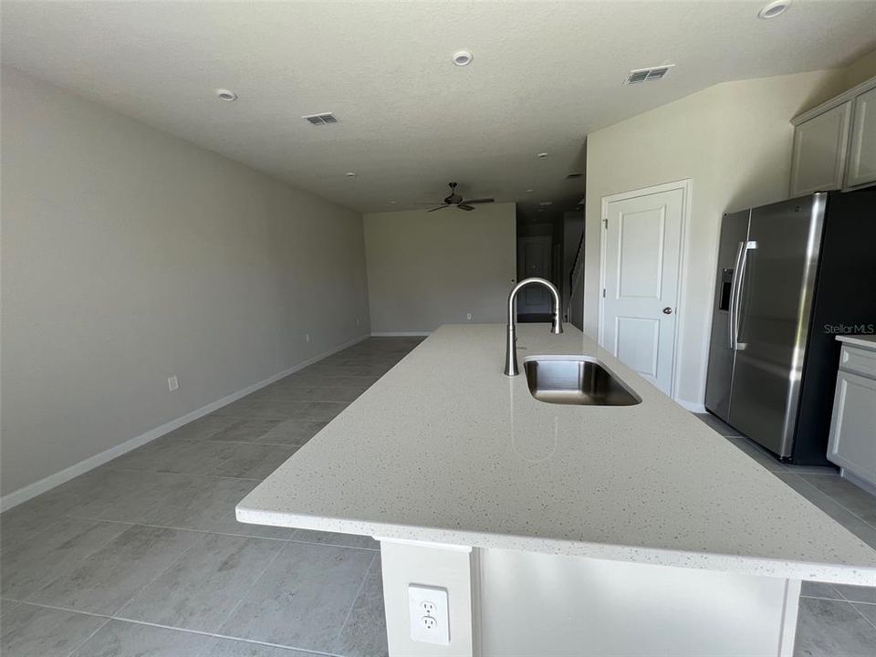 KITCHEN ISLAND