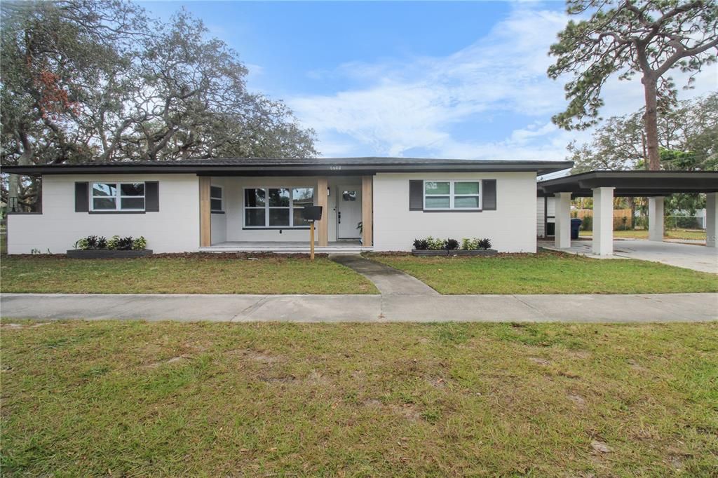 For Sale: $799,000 (3 beds, 3 baths, 1898 Square Feet)