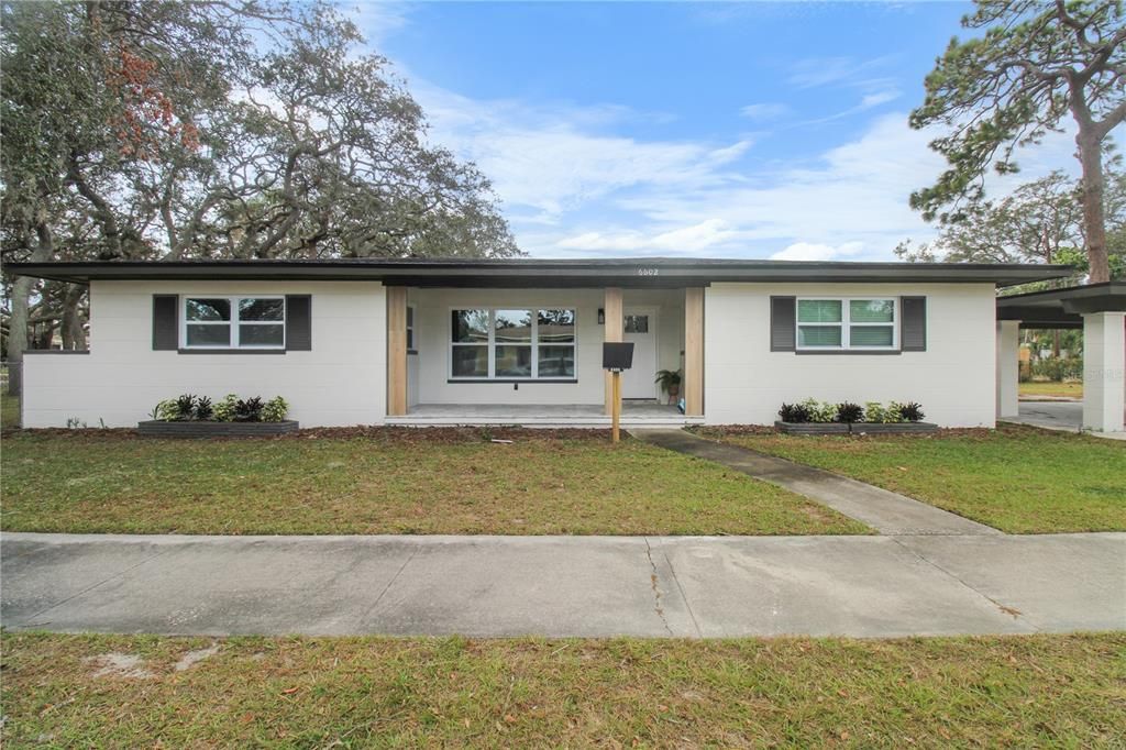 For Sale: $799,000 (3 beds, 3 baths, 1898 Square Feet)