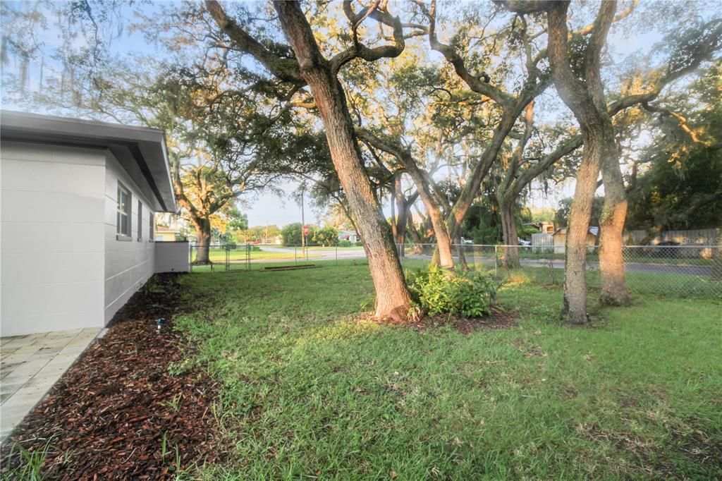 For Sale: $799,000 (3 beds, 3 baths, 1898 Square Feet)