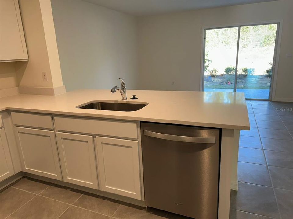 For Rent: $1,700 (3 beds, 2 baths, 1458 Square Feet)