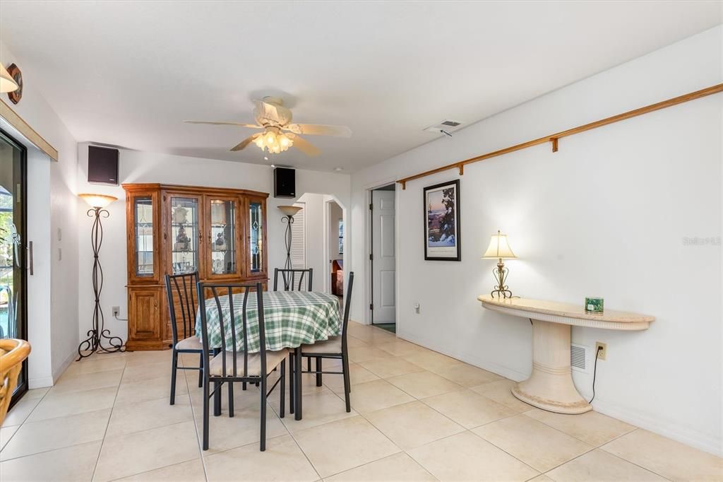 For Sale: $345,000 (4 beds, 2 baths, 1755 Square Feet)