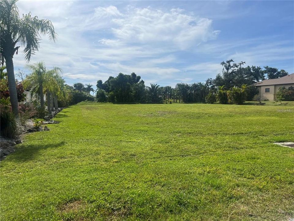 En Venta: $219,000 (0.59 acres)