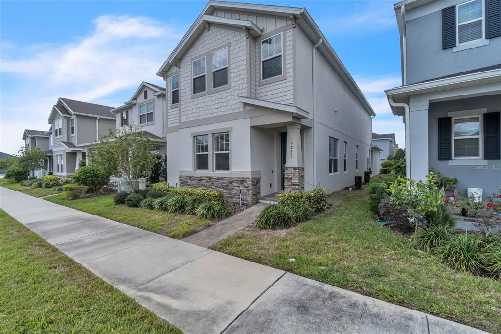 Active With Contract: $590,000 (4 beds, 3 baths, 2441 Square Feet)