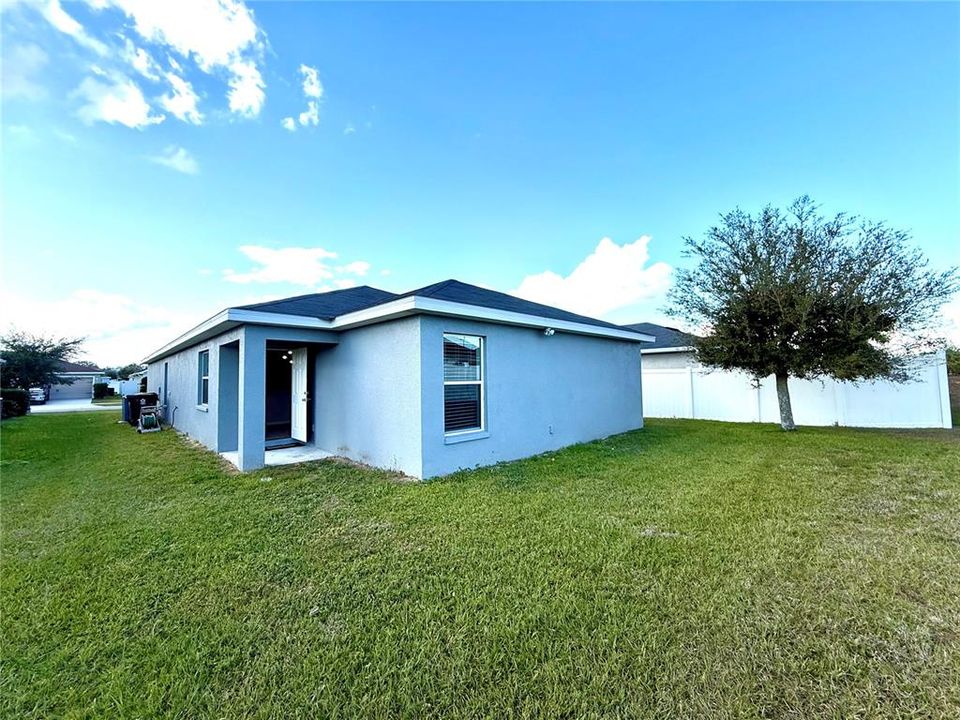 For Sale: $310,000 (3 beds, 2 baths, 1513 Square Feet)