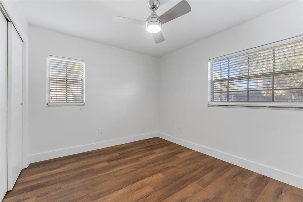 For Sale: $305,000 (2 beds, 1 baths, 816 Square Feet)