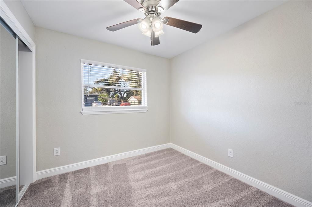 For Sale: $219,000 (3 beds, 1 baths, 864 Square Feet)