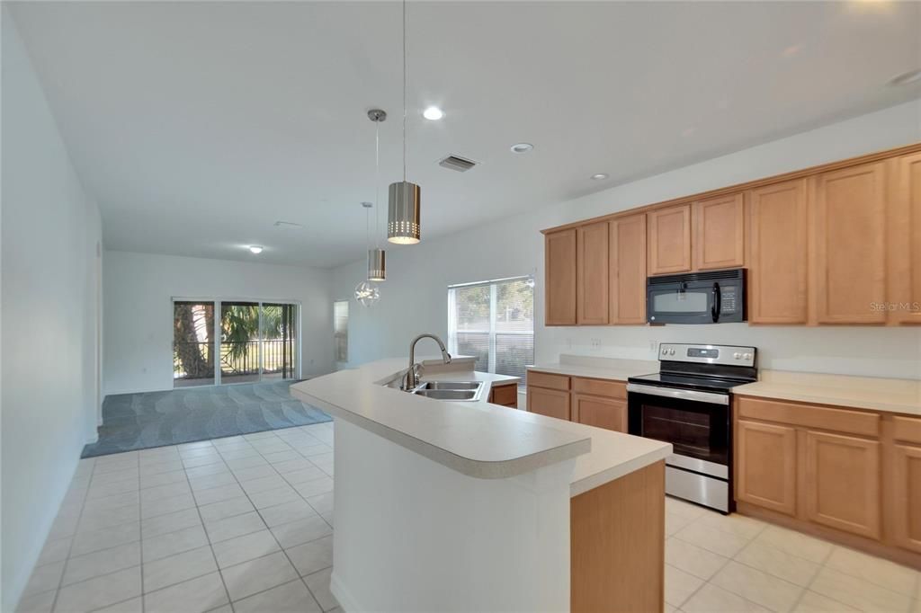 For Sale: $330,000 (4 beds, 2 baths, 1917 Square Feet)