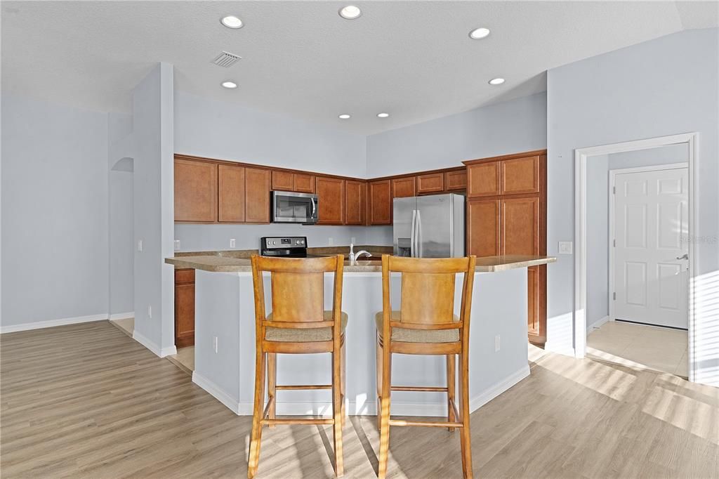 For Sale: $412,500 (3 beds, 2 baths, 1671 Square Feet)