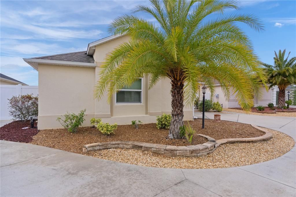 For Sale: $412,500 (3 beds, 2 baths, 1671 Square Feet)