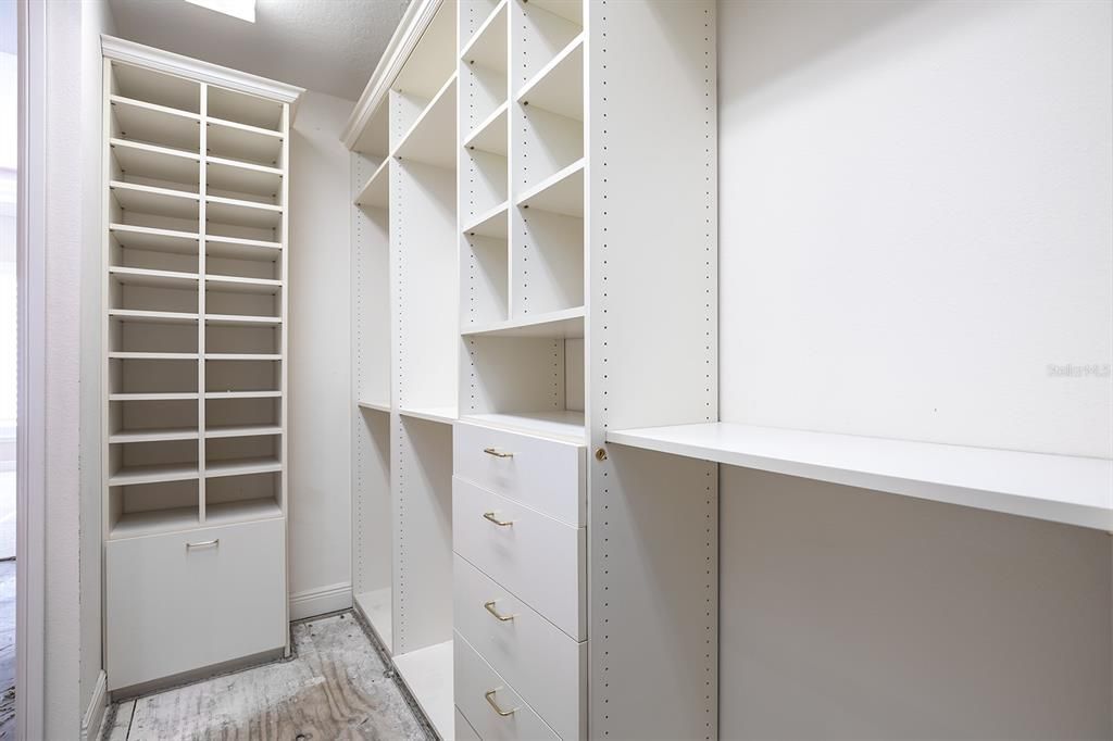 Primary Suite - Closet