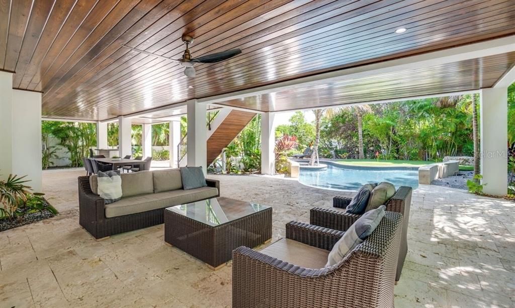 For Sale: $8,000,000 (9 beds, 8 baths, 3983 Square Feet)