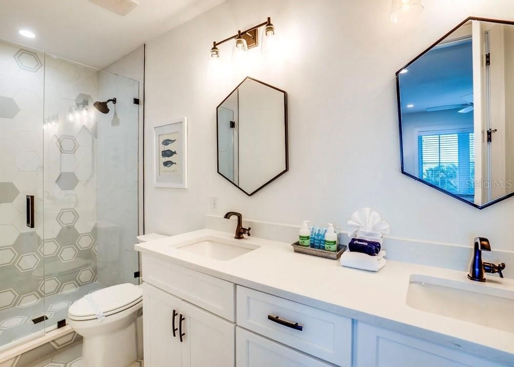 For Sale: $8,000,000 (9 beds, 8 baths, 3983 Square Feet)