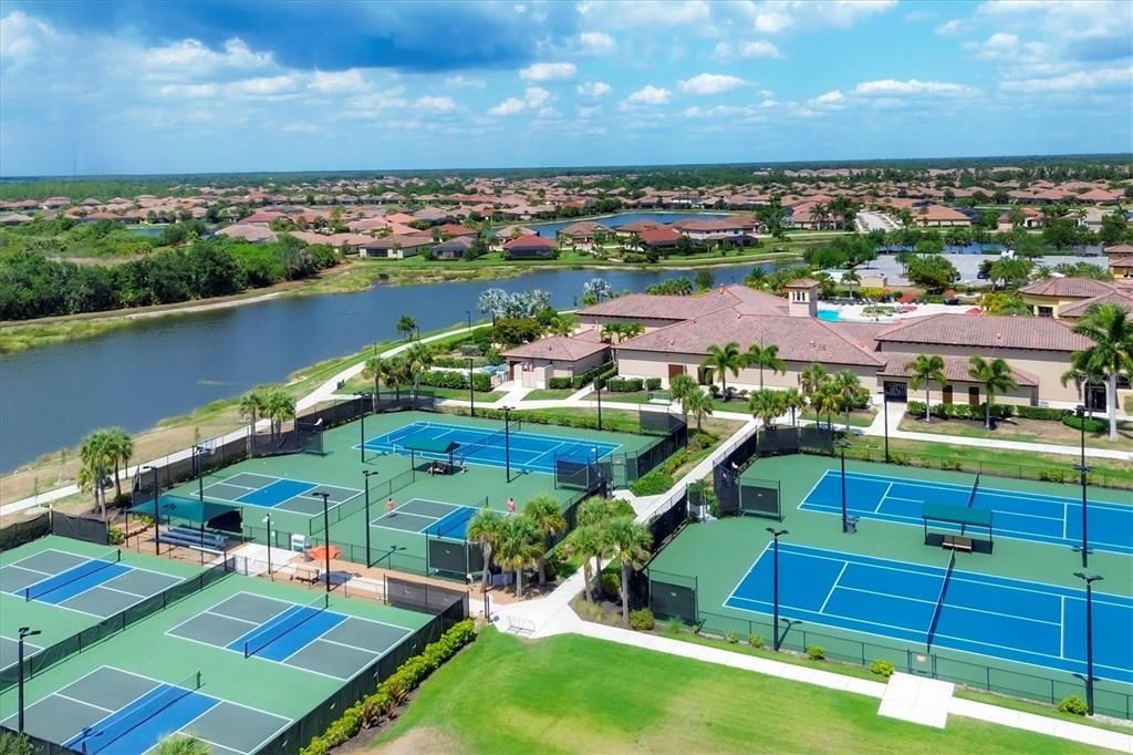 Aerial of Gran Paradiso amenities