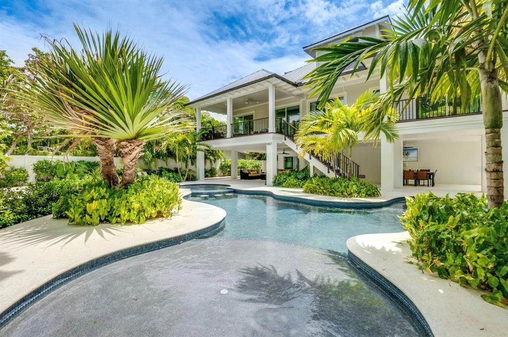 For Sale: $8,000,000 (9 beds, 8 baths, 4244 Square Feet)