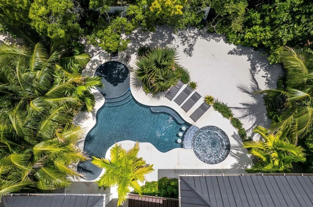 For Sale: $8,000,000 (9 beds, 8 baths, 4244 Square Feet)