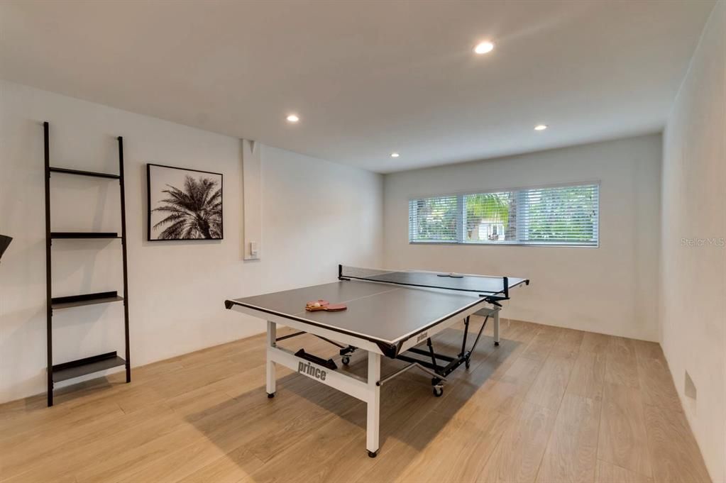 For Sale: $8,000,000 (9 beds, 8 baths, 4244 Square Feet)