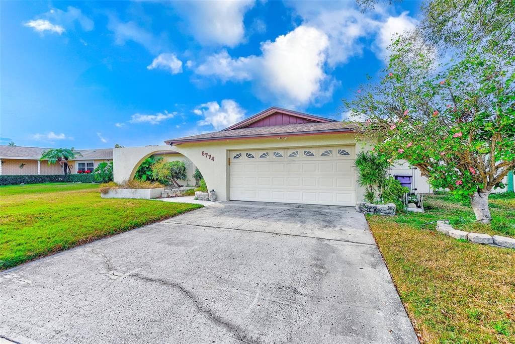 For Sale: $405,000 (3 beds, 2 baths, 1505 Square Feet)