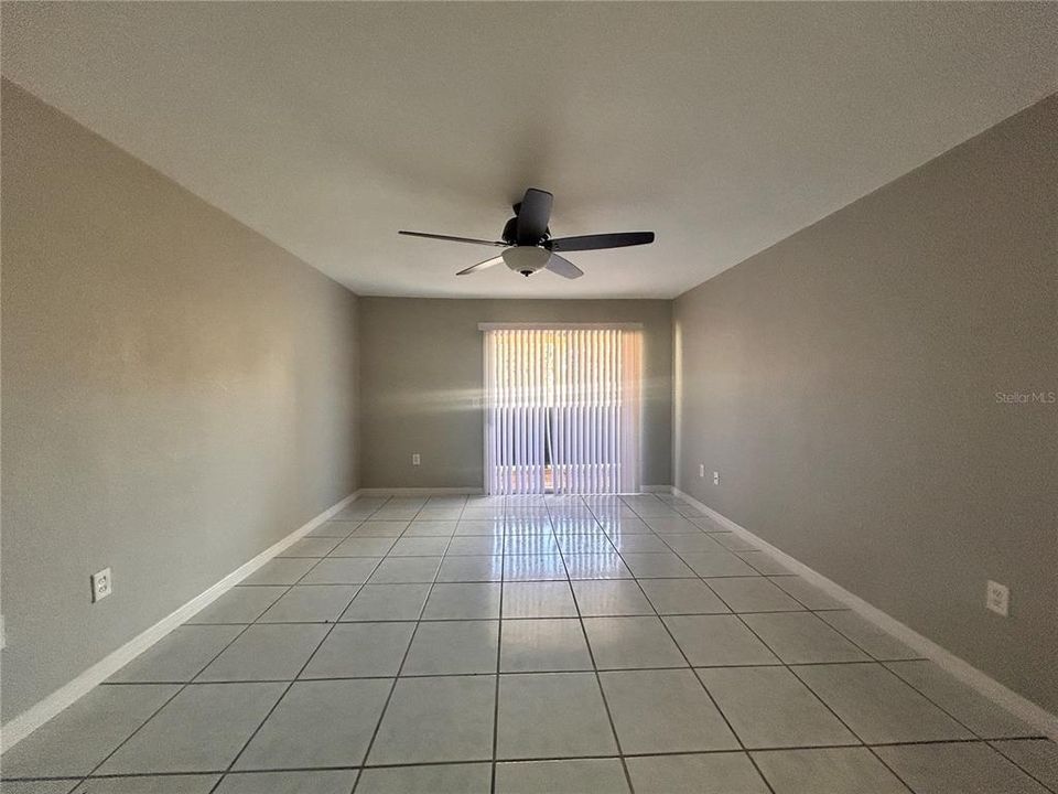 For Rent: $1,700 (3 beds, 2 baths, 1112 Square Feet)