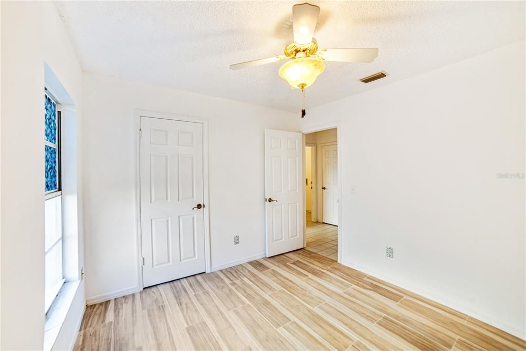 For Sale: $339,990 (3 beds, 2 baths, 1643 Square Feet)