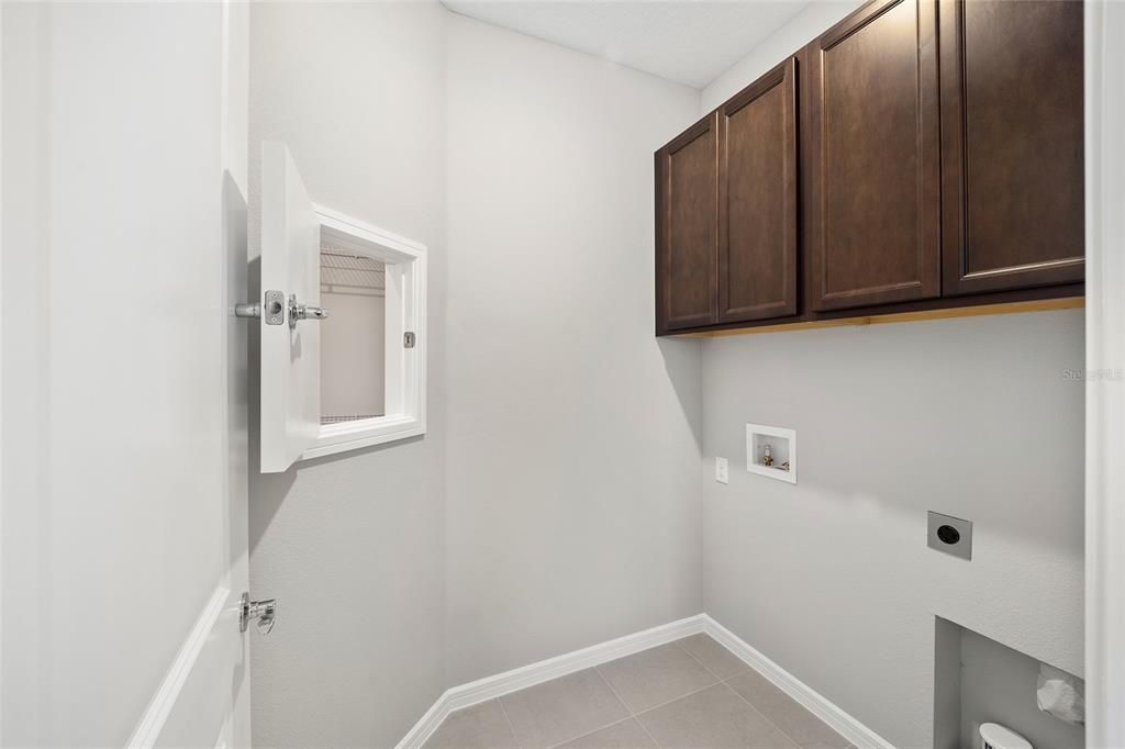 For Sale: $339,900 (2 beds, 2 baths, 1471 Square Feet)