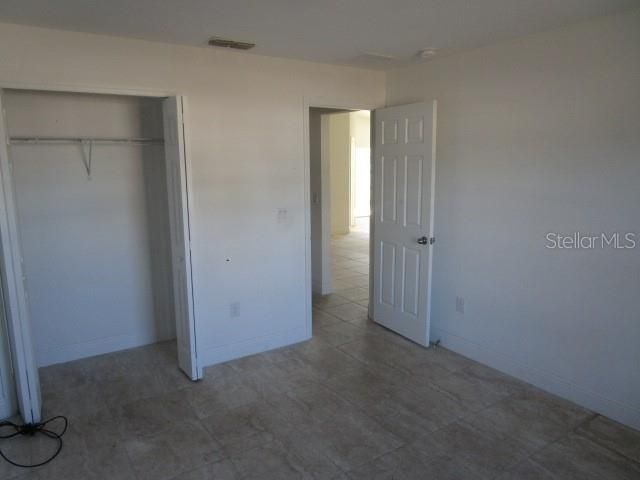 For Sale: $260,000 (3 beds, 2 baths, 1305 Square Feet)