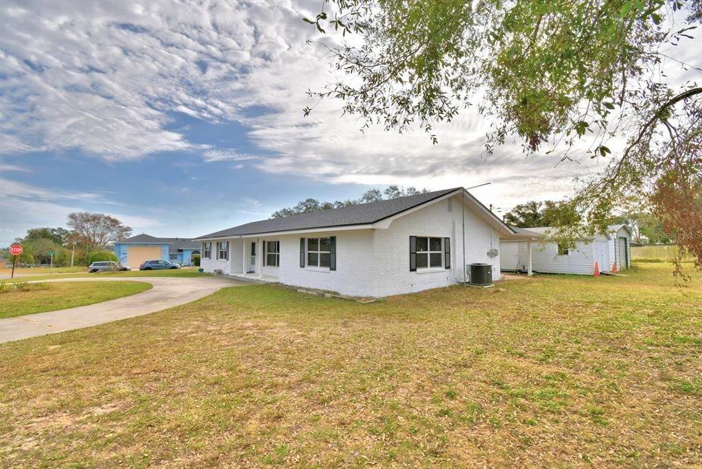 For Sale: $349,500 (3 beds, 2 baths, 2008 Square Feet)