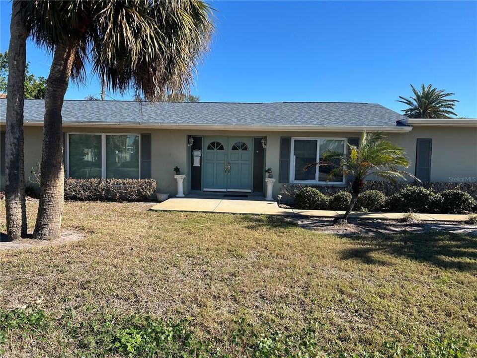 For Sale: $675,000 (2 beds, 2 baths, 1825 Square Feet)