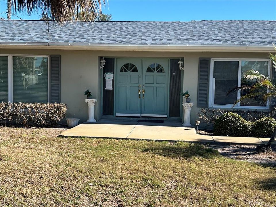 For Sale: $675,000 (2 beds, 2 baths, 1825 Square Feet)