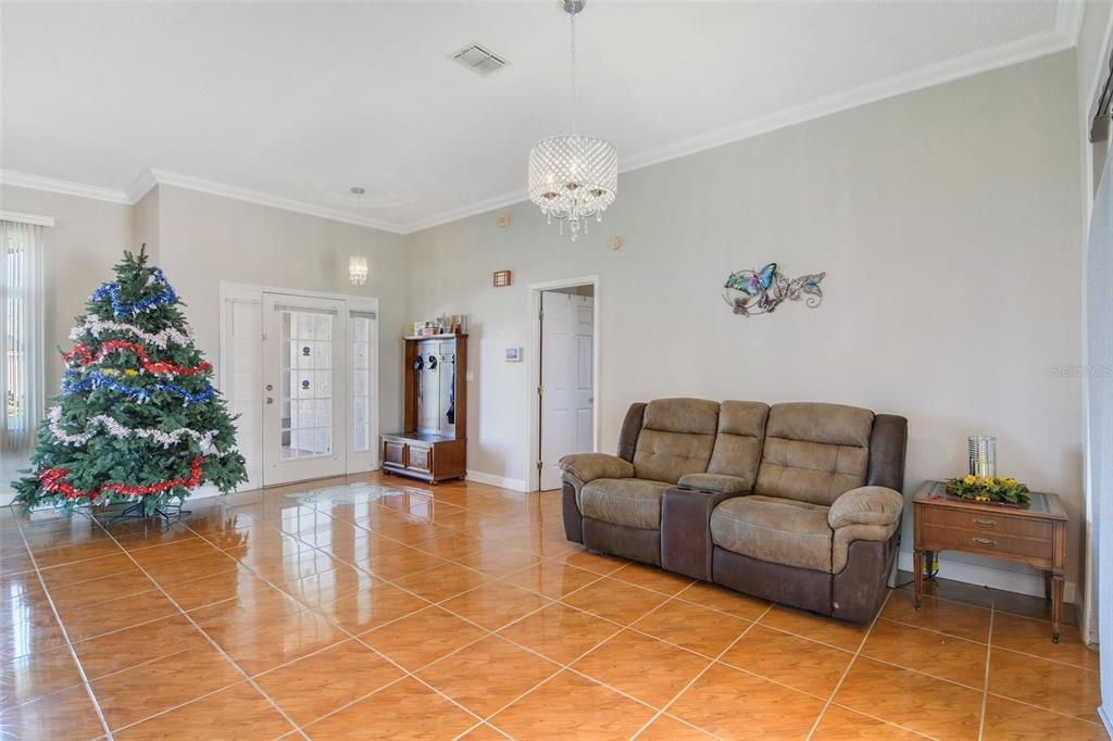 For Sale: $360,000 (3 beds, 2 baths, 1788 Square Feet)