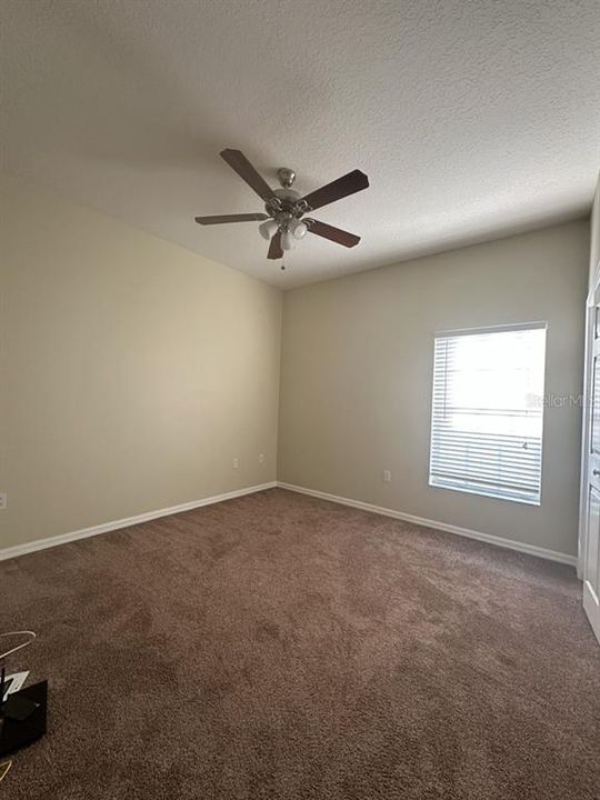 For Rent: $2,200 (3 beds, 2 baths, 1717 Square Feet)