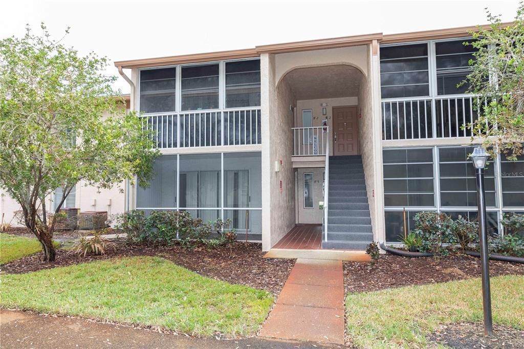 For Sale: $139,000 (2 beds, 2 baths, 1035 Square Feet)