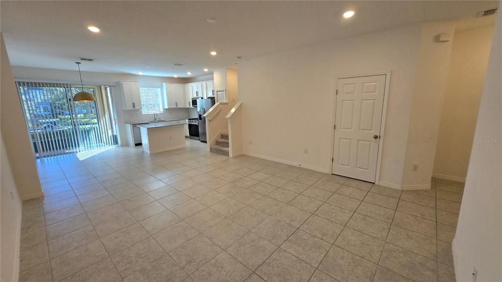 For Rent: $2,300 (3 beds, 2 baths, 1604 Square Feet)