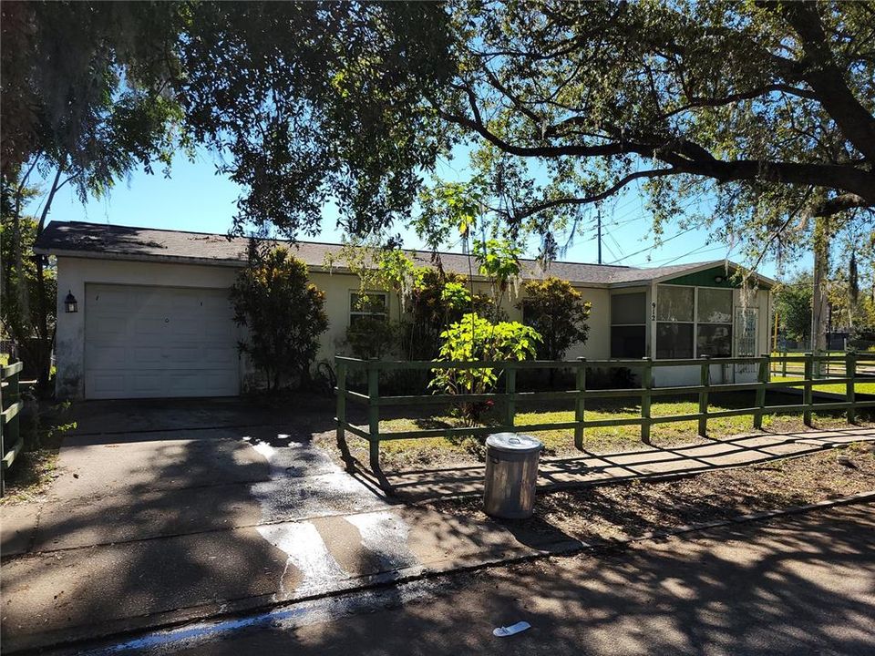 For Sale: $207,500 (3 beds, 2 baths, 1118 Square Feet)