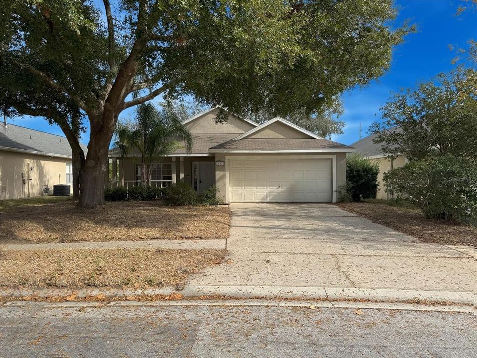 For Sale: $339,900 (3 beds, 2 baths, 1518 Square Feet)