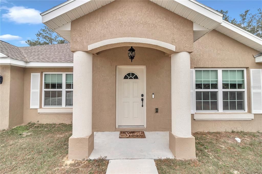 For Sale: $320,000 (3 beds, 2 baths, 1934 Square Feet)