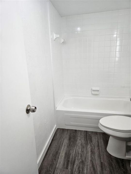 For Sale: $249,000 (2 beds, 2 baths, 1031 Square Feet)