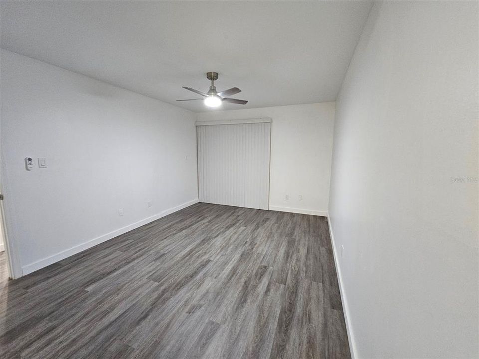 For Sale: $249,000 (2 beds, 2 baths, 1031 Square Feet)