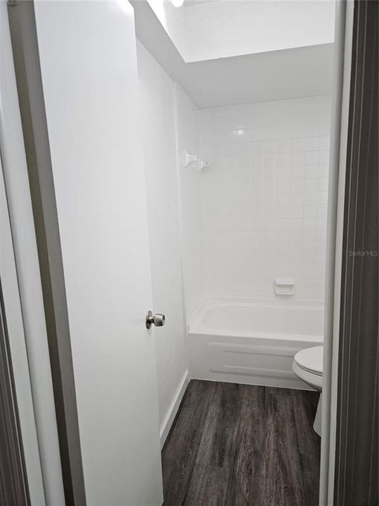 For Sale: $249,000 (2 beds, 2 baths, 1031 Square Feet)