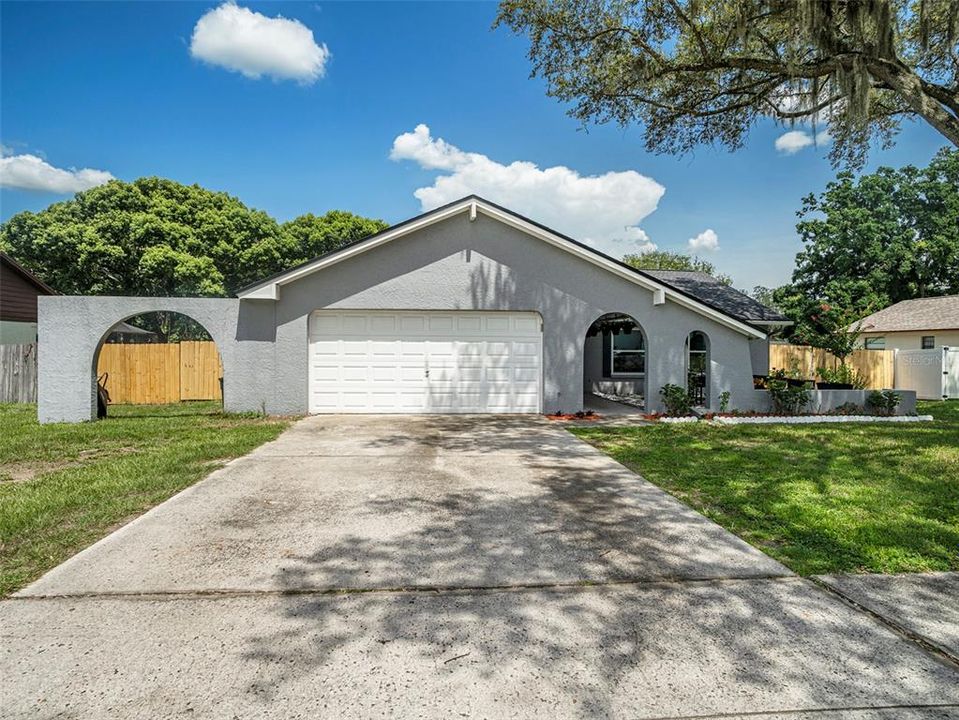 For Sale: $474,000 (3 beds, 2 baths, 1858 Square Feet)