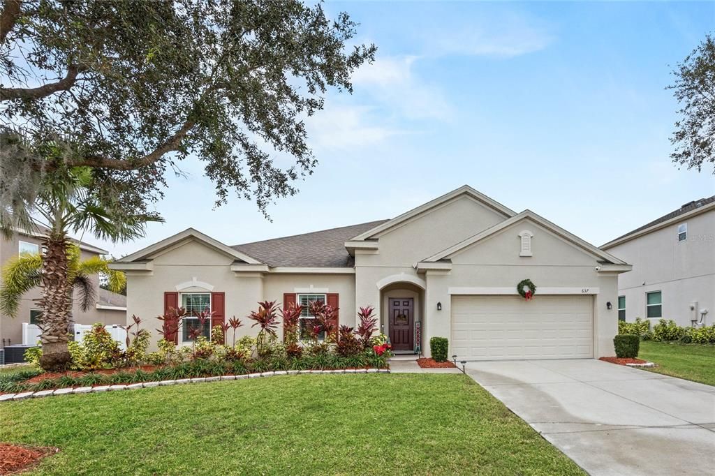 For Sale: $490,000 (3 beds, 2 baths, 2241 Square Feet)