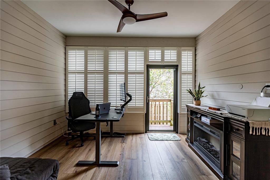 Sunroom/Office