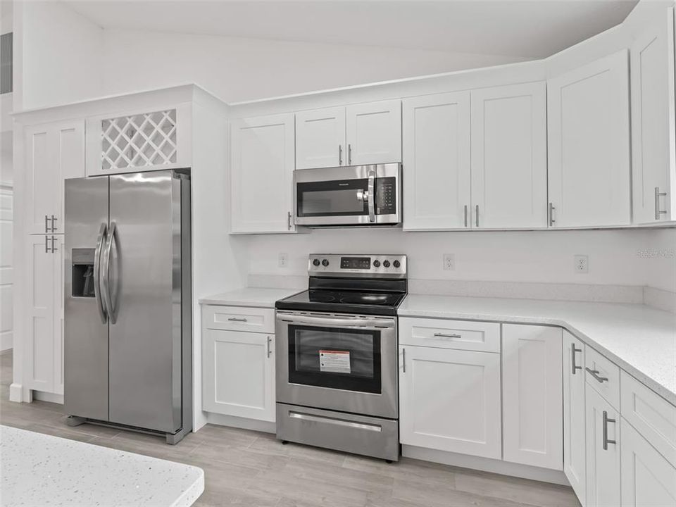 For Sale: $328,000 (3 beds, 2 baths, 1534 Square Feet)