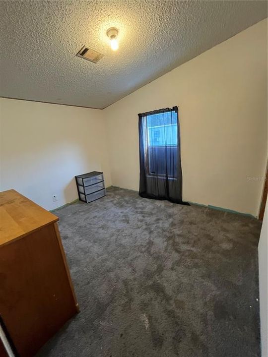 For Sale: $110,000 (3 beds, 2 baths, 1012 Square Feet)