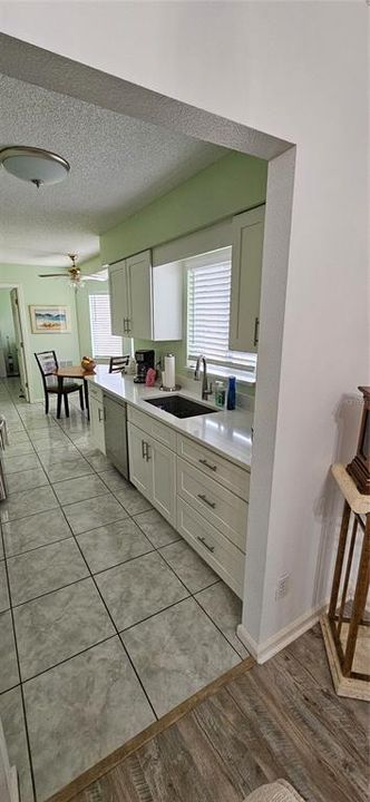 For Sale: $239,000 (2 beds, 2 baths, 1232 Square Feet)