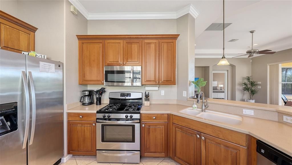 For Rent: $7,500 (3 beds, 2 baths, 1518 Square Feet)