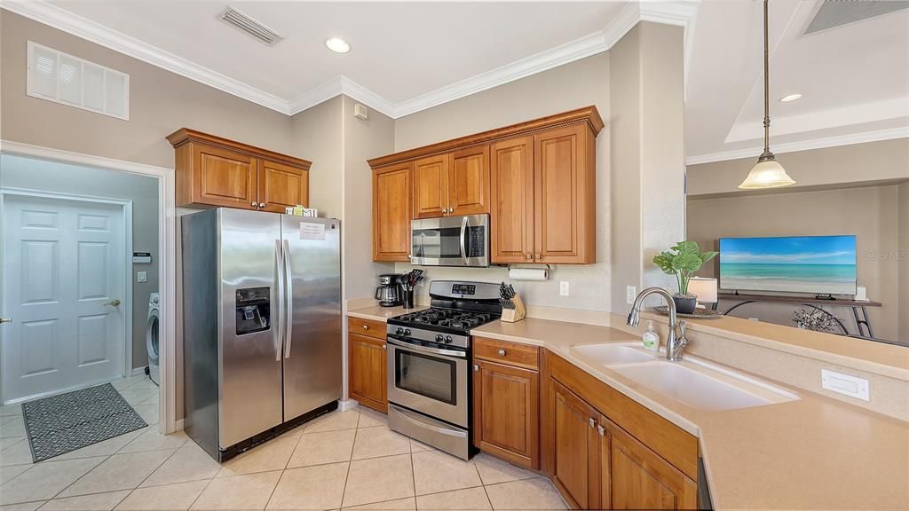 For Rent: $7,500 (3 beds, 2 baths, 1518 Square Feet)