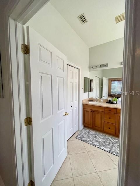 For Rent: $7,500 (3 beds, 2 baths, 1518 Square Feet)