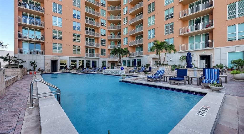 В аренду: $9,500 (2 спален, 2 ванн, 1165 Квадратных фут)