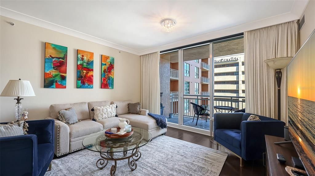 В аренду: $9,500 (2 спален, 2 ванн, 1165 Квадратных фут)